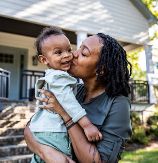 Blue KC’s community health programs and partnerships promote health equity, including achieving equitable birth outcomes and support for expectant parents.